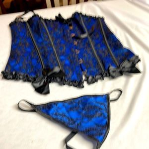 Sexy lace with ribbons Corset extra large can the adjusted with panties